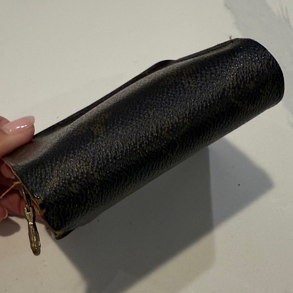 Louis Vuitton Monogram Compact Zipped Wallet Card Holder - Picture 14 of 16
